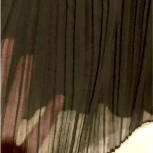 Forever 21 Women's Crop Top Size Medium (black) - Picture 4 of 6